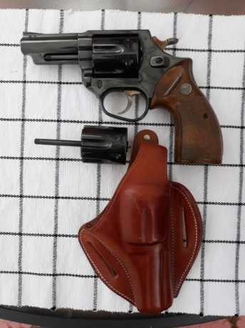 VENDO REVOLVER  3" PULGADAS ASTRA POLICE 357 MAG, CON TAMBOR INTERCAMBIABLE. SE PUEDE UTILIZAR MUNICION 01