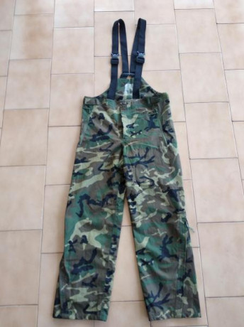Vendo en conjunto el siguiente material:

Traje Intemperie Boscoso
Uniforme Boscoso Guerrera, pantalon 01