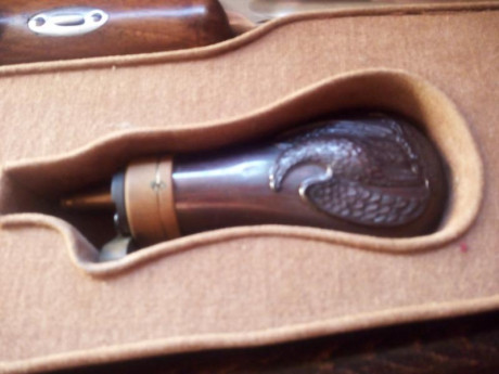 Hola a todos.
Vendo pistola de Avancarga DIKAR tipo Europa/Imperio con maletín de accesorios. Calibre 10