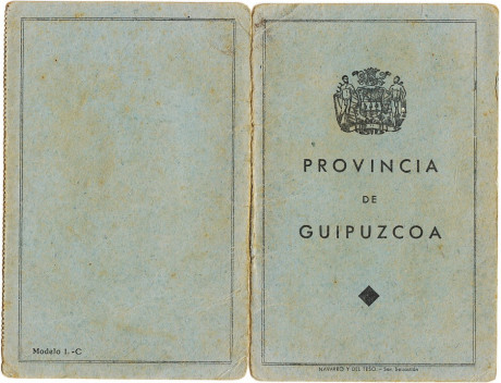  EN RECUERDO Y HOMENAJE A LOS QUE YA NO ESTÁN. 

Si pones en  GOOGLE    PASAPORTES EN LA MEMORIA   da 30