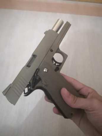 Hola vendo esta pistola de airsoft me la compre por probar lo que era el airsoft y finalmente no me gusto 01