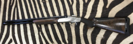 Buenas tardes, acabo d recibir una Benelli cal 20 828, probandola hoy, la cosa que la encaro bien y centro 30