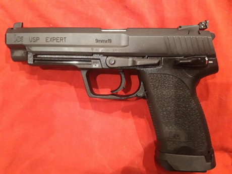 Para hacer hueco vendo mi hk, la compré a un compañero del foro por capricho y lo la uso.
No se la antiguedad 02