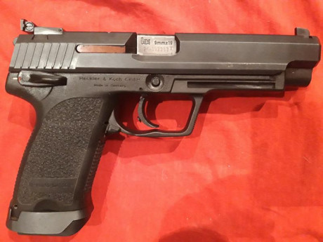 Para hacer hueco vendo mi hk, la compré a un compañero del foro por capricho y lo la uso.
No se la antiguedad 01