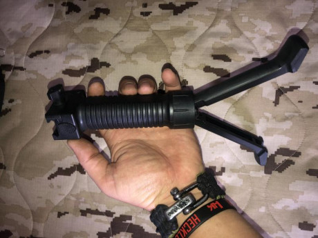 Vendo mi carabina Walther g22. Tiene unos 1000 tiros maximo. 
Estado IMPOLUTO. 
Es el modelo mas actual 10