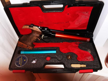 Extraordinaria pistola de competición de PCP morini con 2 bombonas y maletin de origen funcionando perfectamente, 00