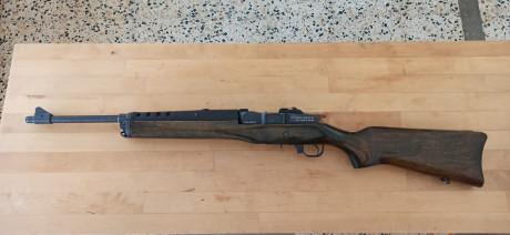 ruger mini 14 con correa y 2 cargadores ( 1 de 10 y otro de 5) 
Calibre 7,62x39 de repeticion manual. 02