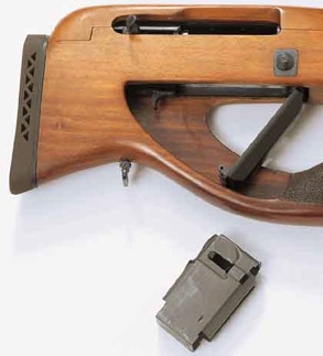 Suelo "pasear" mas por armas militares, pero la verdad que hecho de menos leer un rato este 20
