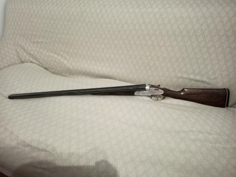 Vendo escopeta plana del 12 marca jabe, expulsora, está restaurada e impecable, la compré así y la vendo 00