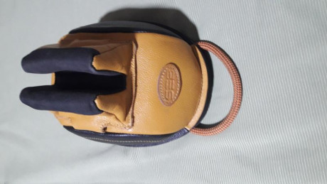 Con poco uso, marca seb y 16mm entre orejas.
PRECIO: 65€ con envio incluido 02