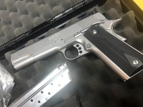 Buenas 
Busco carro del 22 para esta Kimber
Gracias 00