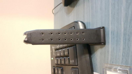 Cargador G17 original y nuevo a estrenar, ni un solo uso
Precio 30€ 32