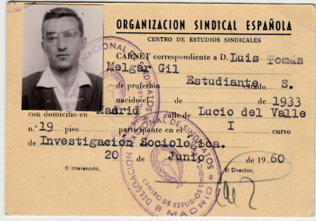  EN RECUERDO Y HOMENAJE A LOS QUE YA NO ESTÁN. 

Si pones en  GOOGLE    PASAPORTES EN LA MEMORIA   da 70
