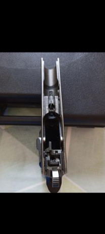 Vendo pistola CZ 75B. 9mm pb. muy bien conservada Con el kit de conversión del cal. 22lr.
Con miras de 01