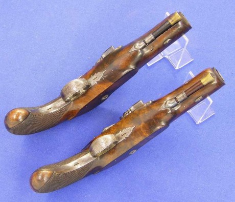 Voy a colocar unas fotos de un arma larga alemana de llave de mecha del siglo XVI. 31