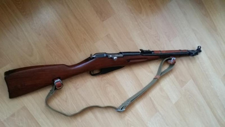 Saludos a todos. Vendo mi M44 de arsenal húngaro fechado en 1953 y nuevo a estrenar, salvo por los diez 00
