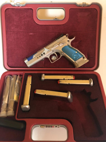 Buenas
Vendo mi Tanfoglio Limited Custom cal. 9Pb con 4 cargadores (62€/unidad), punto de fibra (55€), 02