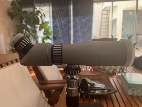 Hola,

Vendo este magnífico telescopio/mirón ideal para tiro con pistola 25 metros por su pequeñísimo 02