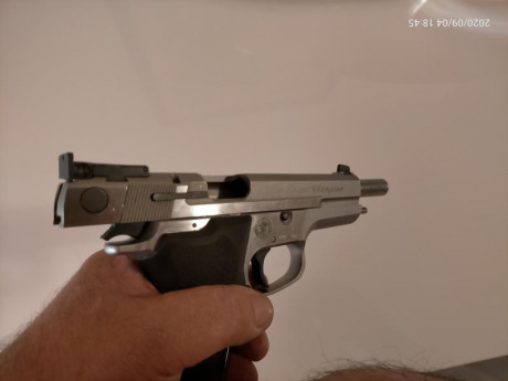 Hola, pues lo dicho, vendo SMITH WESSON TARGET CHAMPION en excelente estado.
Calibre 9 mm con cargador 00
