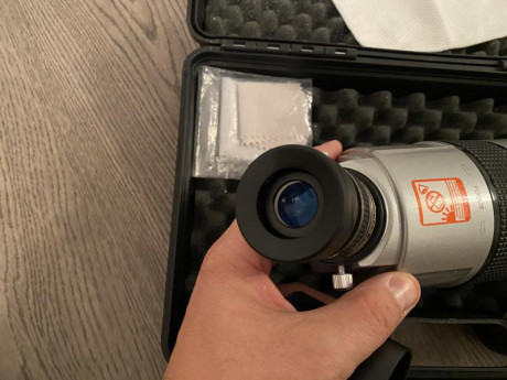 Se vende Telescopio Maksutov Cassegrain de la marca Seben
De 38 a 114 aumentos. 
70mm de apertura. 
Oculares 00