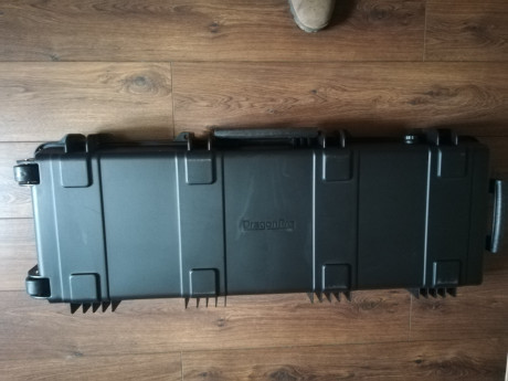 Vendo maletín rígido para rifle, carabina, o cualquier otro artículo que se pueda guardar, es totalmente 12