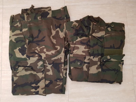 Uniforme boscoso nuevo. Talla 2N
40 envio incluido correo certificado. 00