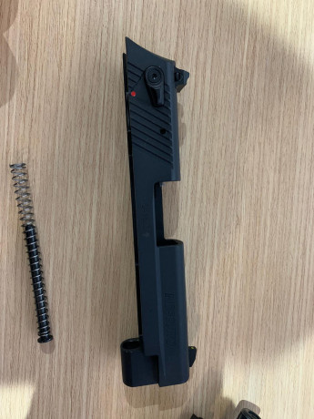 Hola! Pongo a la venta esta preciosidad una Sig Sauer Mosquito .22/
200€  NEGOCIABLES   TAMBIÉN ACEPTO 21