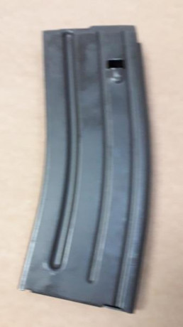 Rara funda de primera época para cargador de Cetme L/LC con bolsillo trasero para llevar el kit de limpieza. 10