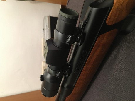 Vendo Aimpoint Hunter H30s. En perfecto estado. Sin marcas de uso. Una sola mano. Vendo con su caja original, 00