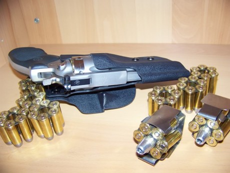 Apreciados amigos de armas.es,

tengo una duda bastante grande en lo relacionado con los aficionados al 00