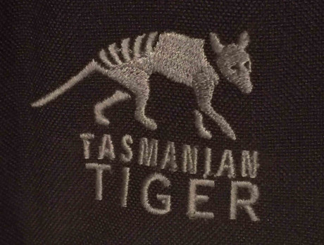 VENDIDA
Poco uso, en perfecto estado. Funda arma larga Tasmanian Tiger de 120x35mm, lo que permite poner 11