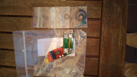 Se vende por a ver vendido la pistola una empuñadura morini xs y disparador nuevo modelo actual para la 02