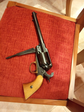 Vendo revolver Col 45 de avancarga 300€. Telf: 619-114-347. 01