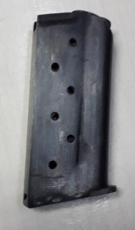 Cargador original para la carabina Destroyer modelo 1921. Modelo mono hilera con capacidad para 6 cartuchos 01