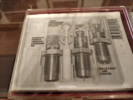 Buenas noches, por no usar estos, tengo unos Lyman, quiero deshacerme de estos. 
Tienen muy poco uso o 01
