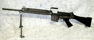 Lo dicho, busco un cargador de 5 o 10 cartuchos para mi FAL.

Contactar por privado o vía WhatsApp al 00