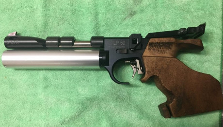 Vendo pistola lp50 Compact en perfecto estado sin marcas sin arañazos como nueva. Se vende por no usar. 02