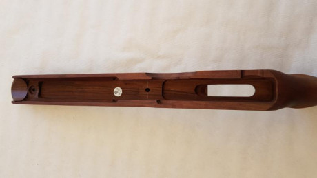 VENDO CULATA DE NOGAL PARA LA HW100, NUEVA SIN ESTRENAR, ORIGINAL WEIHRAUCH. MADERA MUY BONITA Y PRECIOSO 10