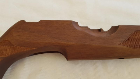 VENDO CULATA DE NOGAL PARA LA HW100, NUEVA SIN ESTRENAR, ORIGINAL WEIHRAUCH. MADERA MUY BONITA Y PRECIOSO 22