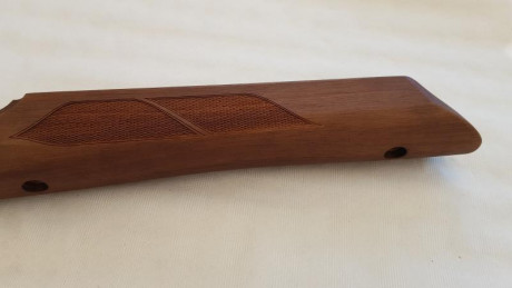 VENDO CULATA DE NOGAL PARA LA HW100, NUEVA SIN ESTRENAR, ORIGINAL WEIHRAUCH. MADERA MUY BONITA Y PRECIOSO 20