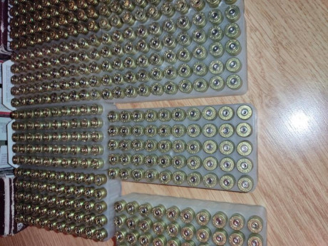 Debido al lamentable fallecimiento de un buen amigo, y forero de esta nuestra casa, pongo a la venta diversos 61