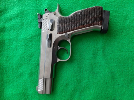 Guiada en F. Modelo P19 Combat T. Soy el tercer dueño, la tengo hace 6 años, hago tiradas de entrenamiento 01
