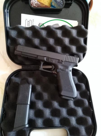 Vendo pistola Glock 34, Gen 4. Apenas estrenada. Completamente nueva. Comprada en Mayo del 2020. Cañón 02
