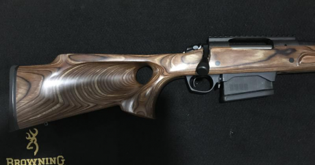 Rifle Bergara B14, en calibre 270winchester con culata de madera tipo thumbhole y una sintetica adicional, 01