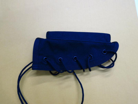 Se vende cantonera de cordura de nylon para rifles tipo police o similar.
Se encuentra en Barcelona.
Su 00