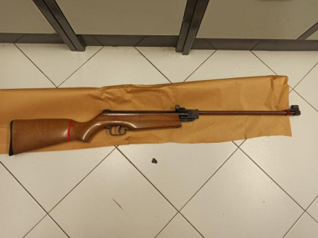 En venta carabina  :metra: GAMO, modelo Expo S 4,5.
Su estado es de abandono con óxido exterior en el 02