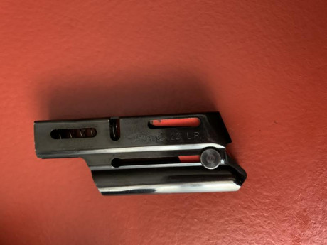 Vendo cargador Walther ssp nuevo sin estrenar.  60€ puesto en cada del comprador.  Tl 652500517 02