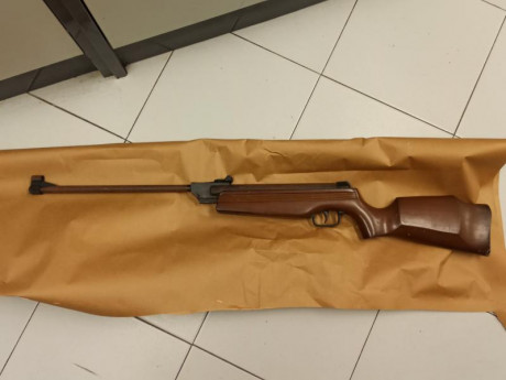 Se venden 2 carabinas gamo. Modelo CADET 4,5 y David 4,5.
El estado es regular, con óxido por el exterior 30