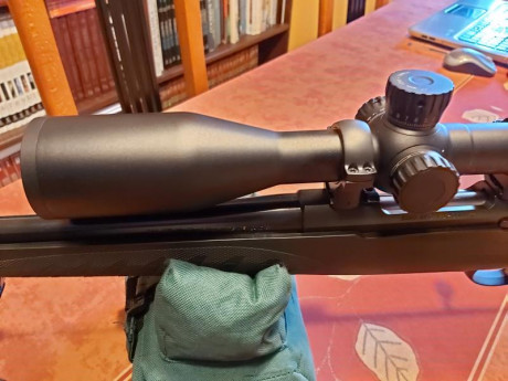 Se vende rifle Sako A7 calibre 270WSM en estado impecable.  Incluye monturas y anillas Optilock de 30mm. 02