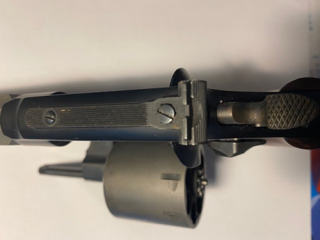 Vendo este gran Revolver de Competición se trata de un Smith-Wesson 357 MG-JM, modelo 327, PERFORMANCE 22
